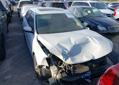 2017 Volkswagen Jetta 1.4T Se from USA, damaged, VIN 3VWDB7AJ1HM353784